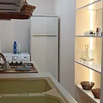 Apartment 21 *